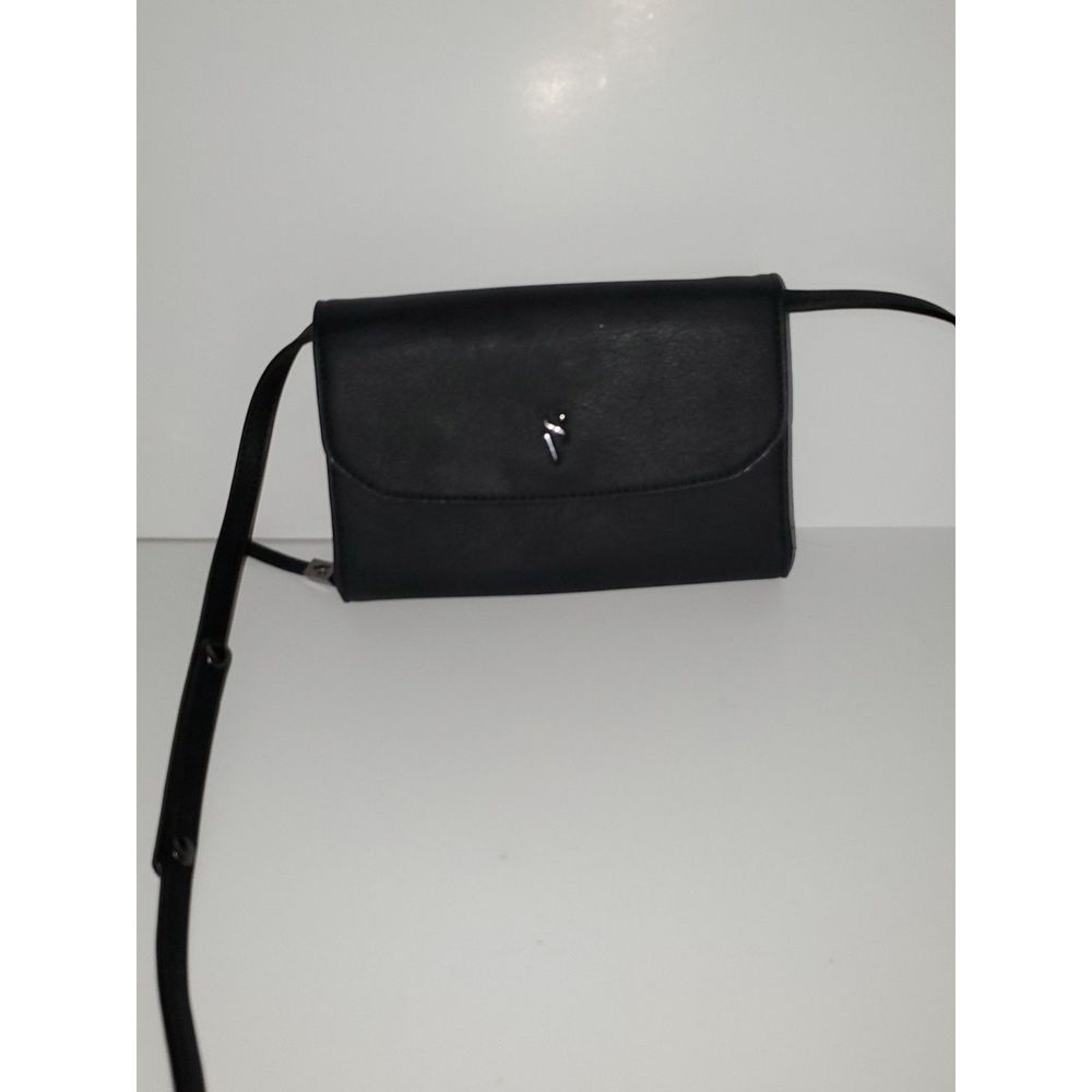 A Simply Vera Crossbody Organizer Shoulder Bag Purse Faux Black Leather